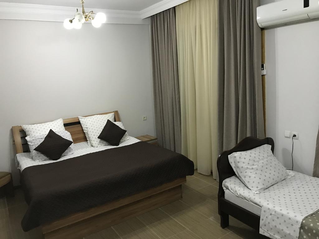 Smak Hotel Кобулети Екстериор снимка