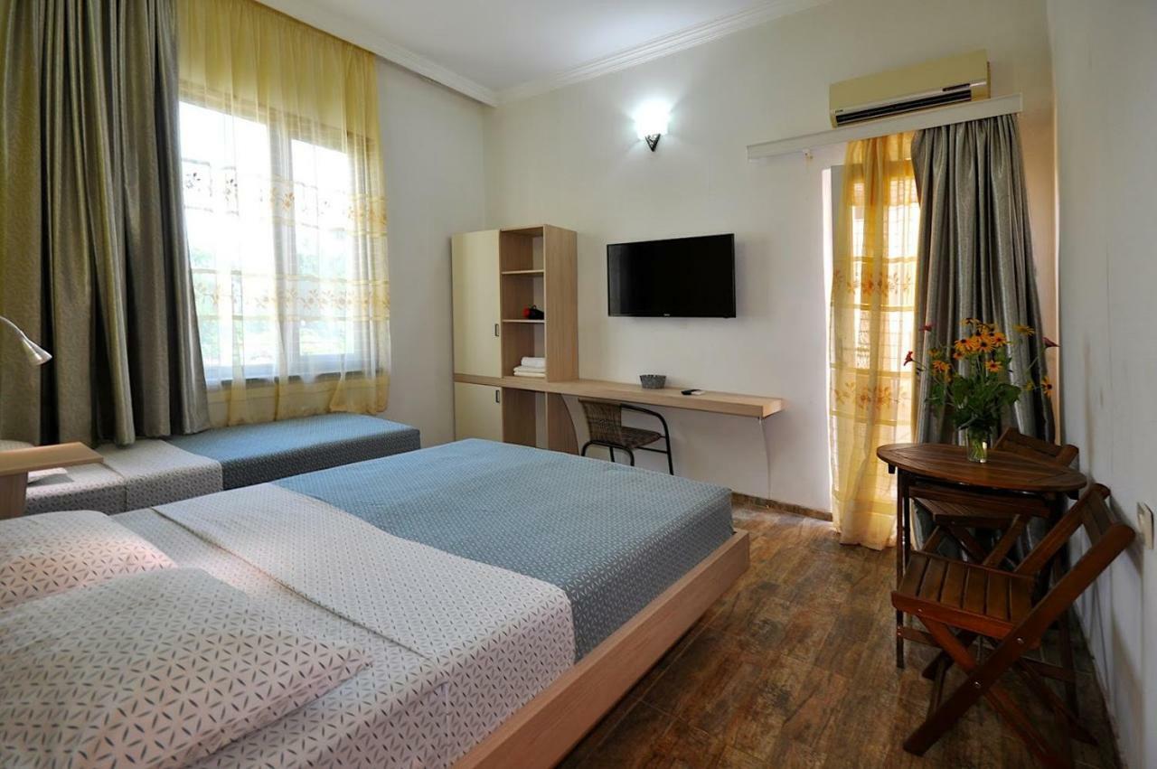 Smak Hotel Кобулети Стая снимка